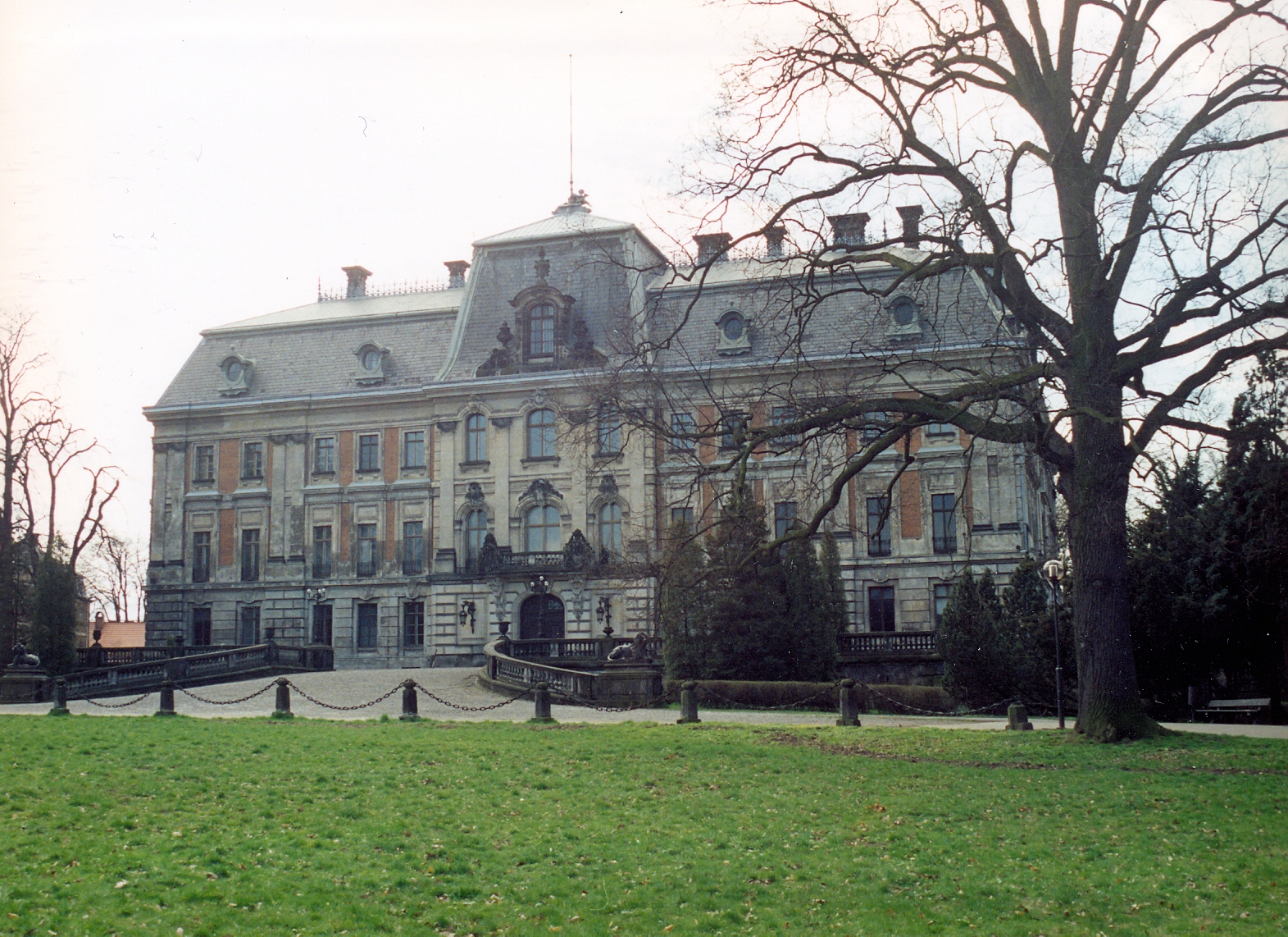 The State Castle Museum in Pszczyna - Reconstruction of the 1883 - 1914 Castle Interiors