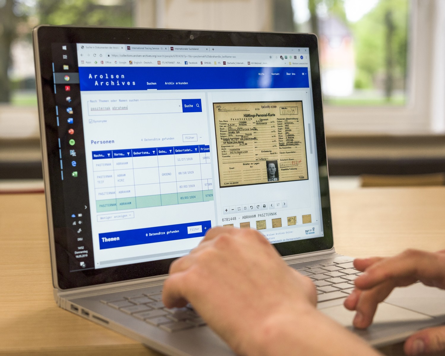 A screenshot of the Arolsen Archives Online website interface.