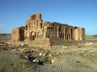  'Ererouyk, a major archaeological site, a high place of Christian Armenia. A multidisciplinary study aimed at its preservation and enhancement.'