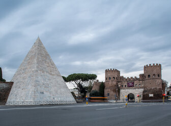  'White Pyramid in Rome'