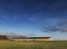 Stonehenge: Surrounding landscape and visitor centre