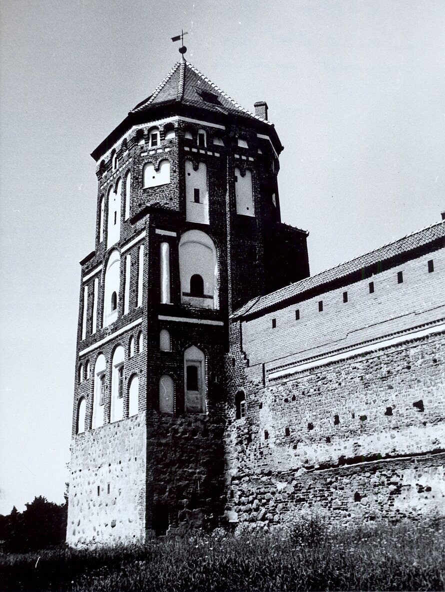 Mir Castle's tower