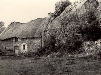  'Village du Val Richard, Lizio: village renewal scheme'