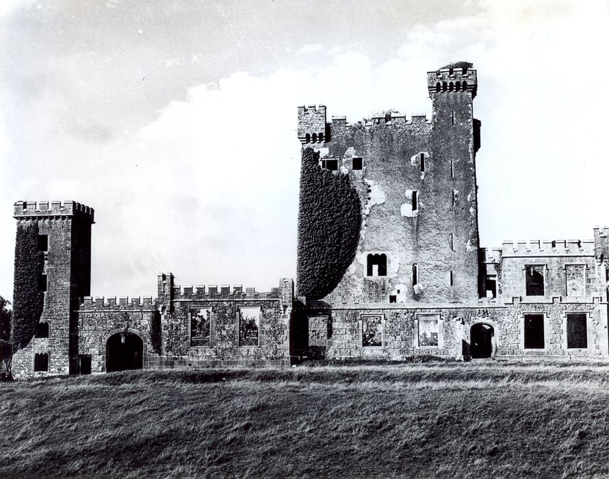Knappogue Castle