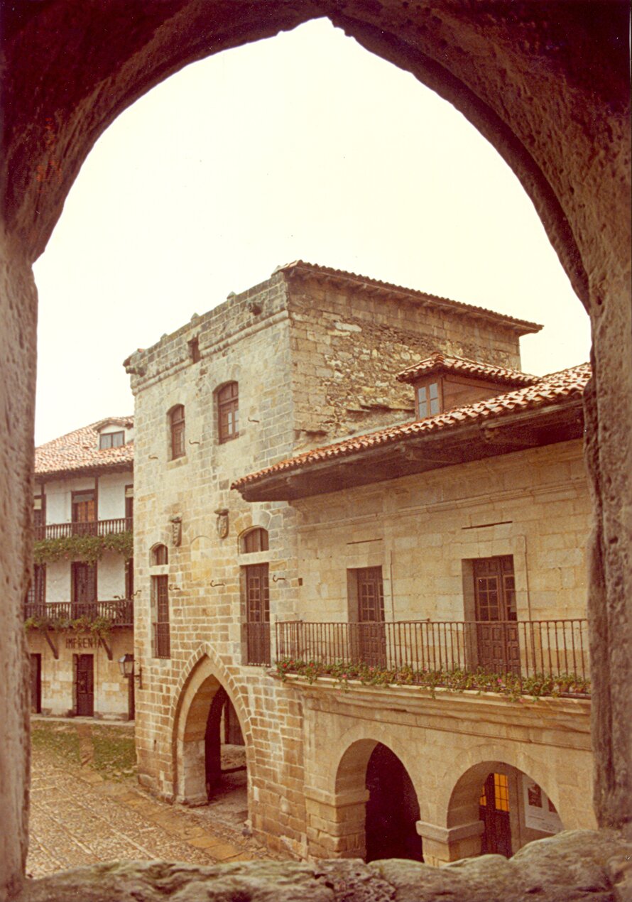 Townhouse (Casa Palacio) "Casa de la Infanta Doña Paz de Borbon", Santillana del Mar