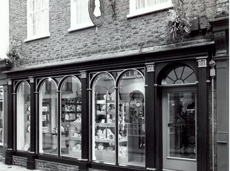 Image 'New Shopfront, 3 Stonegate, York'