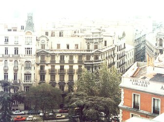  '9 Plaza de las Cortes, Madrid'