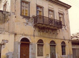  'Restoration of historic buildings in Kalamata after the 1986 earthquake'