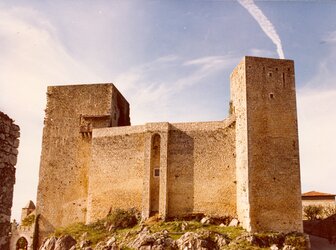 Image 'Pereto Castle'