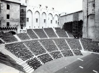  'Rehabilitation and reuse project: the "Acropolis" of Avignon'