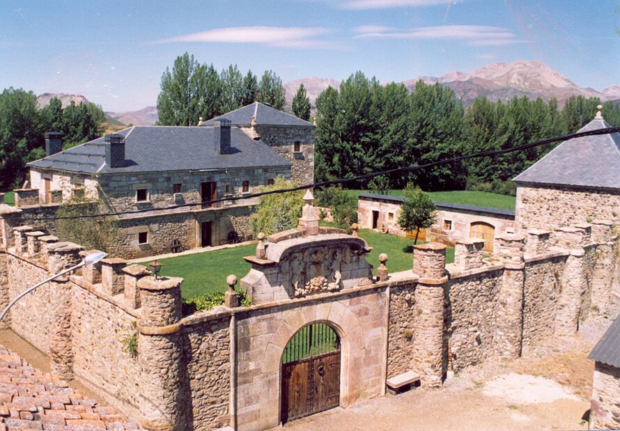 Palace de los Quiñones, Riolago de Babia