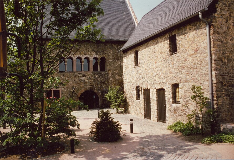 "Graues Haus", Oestrich-Winkel