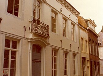 Image 'Dwelling Houses in Rue des Brasseur, Namur'